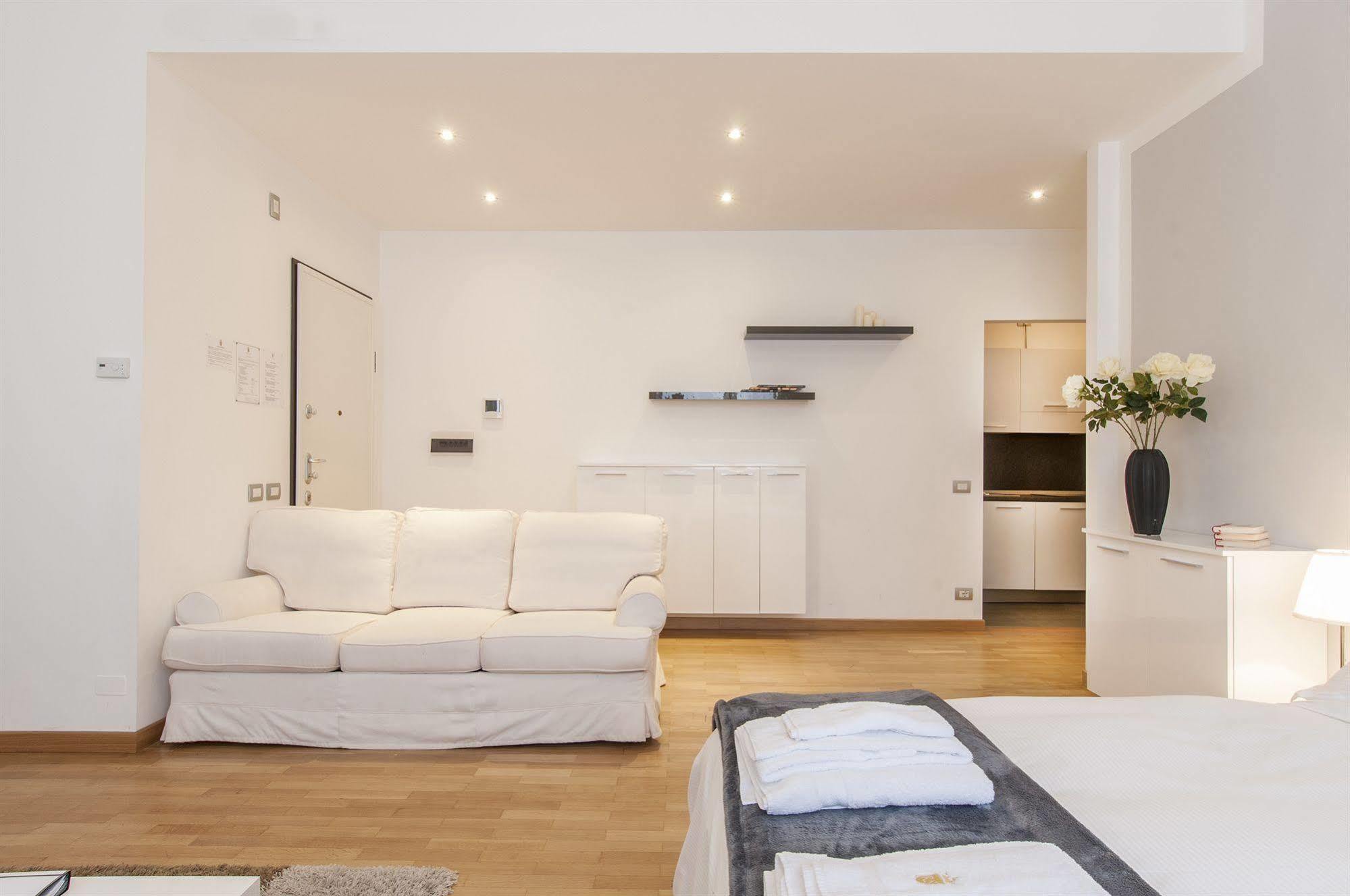 Milan Royal Suites Milano Ngoại thất bức ảnh