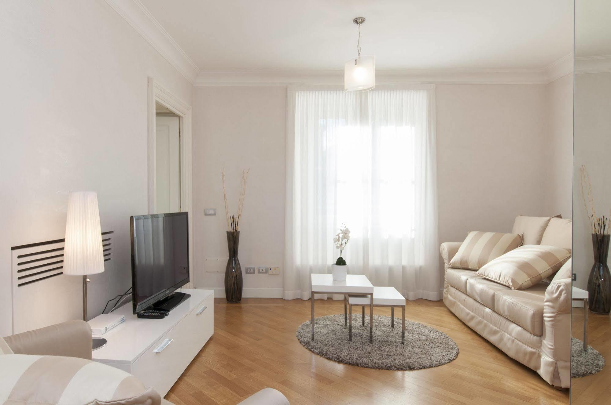 Milan Royal Suites Milano Ngoại thất bức ảnh